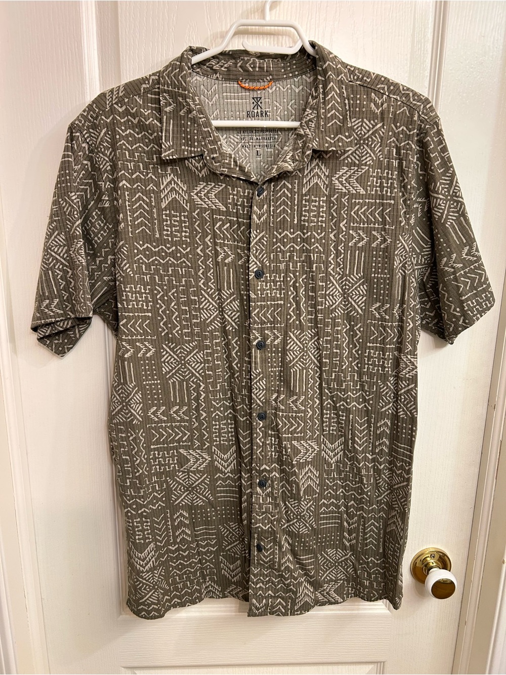 Roark Bless Up Men’s Olive Geo-Print Short-Sleeve Shirt